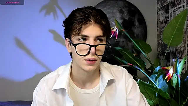 Oliver Starboy online show from October 2025 06:36:02 AM