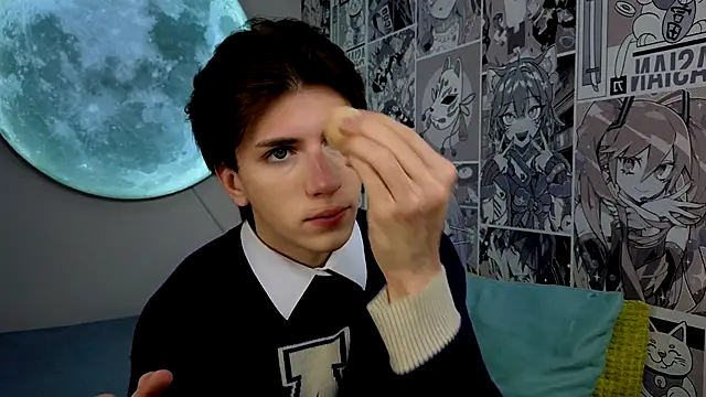 Oliver Starboy online show from October 2025 04:58:02 AM