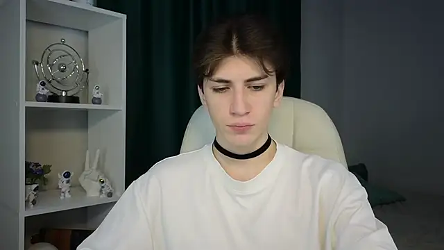 Oliver Starboy online show from September 2025 04:48:02 AM
