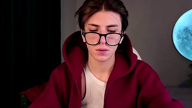 Oliver Starboy online show from September 2025 05:36:02 AM