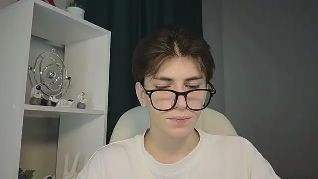 Oliver Starboy online show from September 2025 05:44:02 AM
