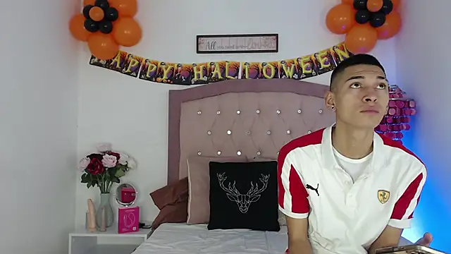 AmelieAndAce online show from October 2025 01:01:02 PM