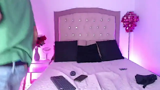 AmelieAndAce online show from September 2025 01:06:01 PM