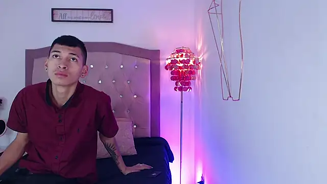 AmelieAndAce online show from September 2025 12:45:01 PM