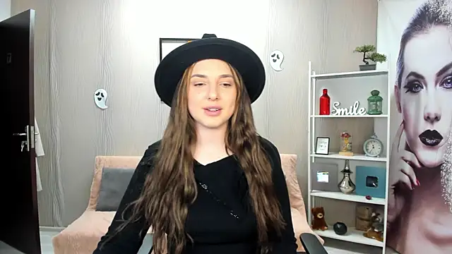 JaquelinLaurent online show from November 2025 08:35:02 PM