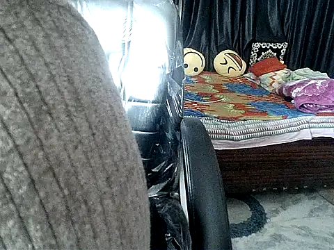 Anaconda-Mall online show from November 2025 06:14:01 PM