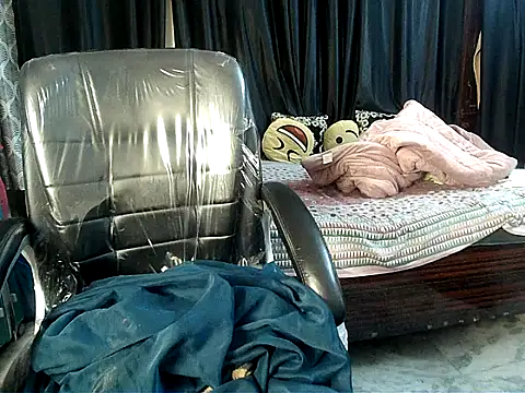 Anaconda-Mall online show from February 2026 07:36:01 PM