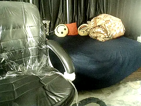 Anaconda-Mall online show from December 2025 08:03:02 PM