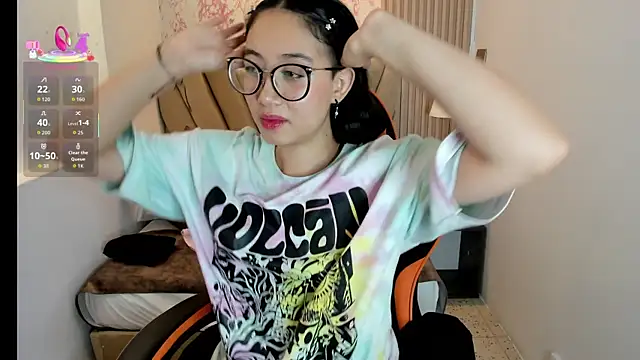 Snapshot of Yuna__Min chatting on September 2025 07:35:02 PM Yuna  Min online show from September 2025 07:35:02 PM