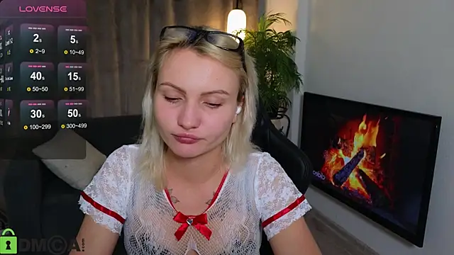 Cameronlovely  online show from October 2025 07:16:02 PM