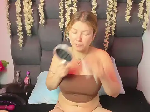 JuliettaRousse69 online show from November 2025 12:31:01 PM