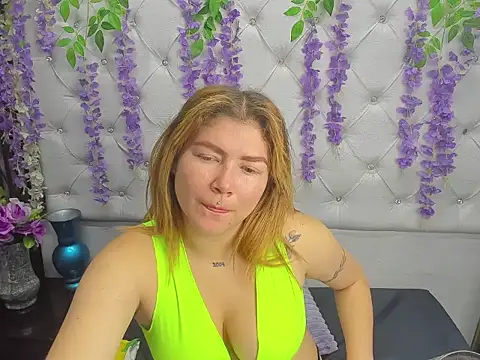 JuliettaRousse69 online show from November 2025 12:54:01 PM