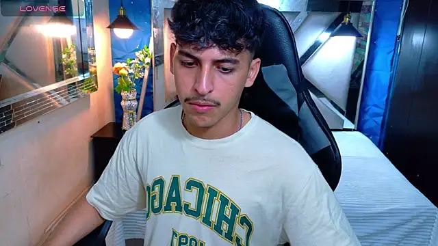 Alan Del Reyx online show from February 2026 02:33:01 AM