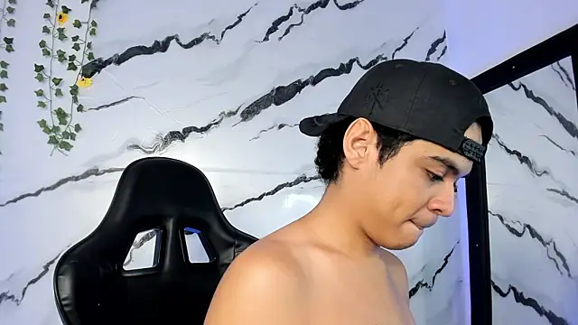 Snapshot of edy_play chatting on February 2026 10:00:02 AM edy play online show from February 2026 10:00:02 AM