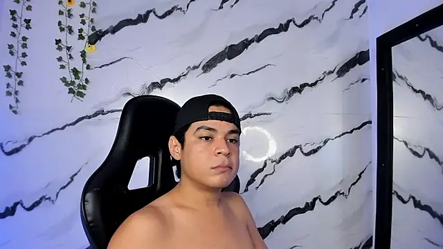 Snapshot of edy_play chatting on February 2026 06:32:02 AM edy play online show from February 2026 06:32:02 AM