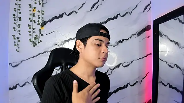 Snapshot of edy_play chatting on February 2026 05:13:02 AM edy play online show from February 2026 05:13:02 AM