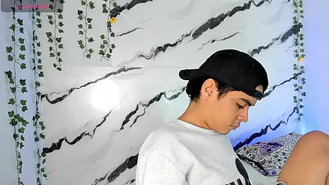 Snapshot of edy_play chatting on December 2025 09:41:01 AM edy play online show from December 2025 09:41:01 AM