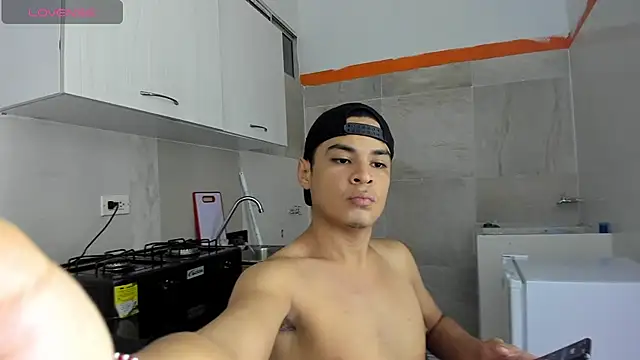 Snapshot of edy_play chatting on November 2025 05:00:01 AM edy play online show from November 2025 05:00:01 AM