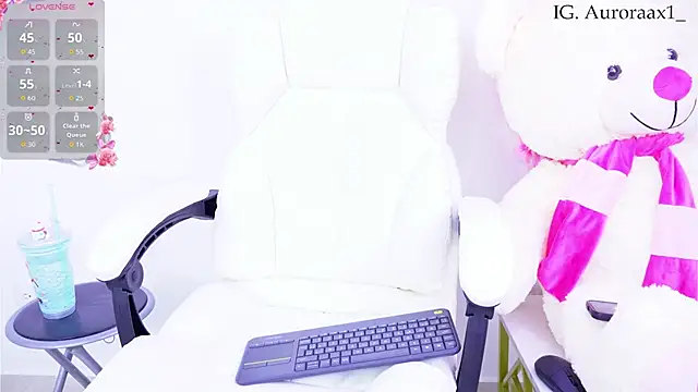 Auroraa x1 online show from February 2026 02:31:02 AM