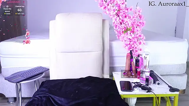 Auroraa x1 online show from November 2025 01:00:02 AM