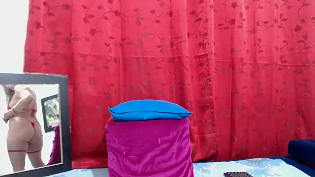 Sexysquirtmommy online show from June 2026 10:30:01 PM
