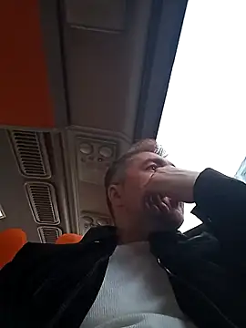 mert0359 online show from November 2025 01:21:01 PM