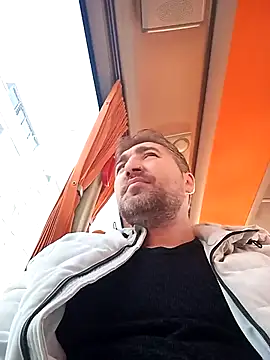 mert0359 online show from December 2025 01:24:02 PM