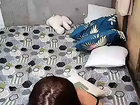 xxhottinybabe online show from April 2026 03:13:01 PM