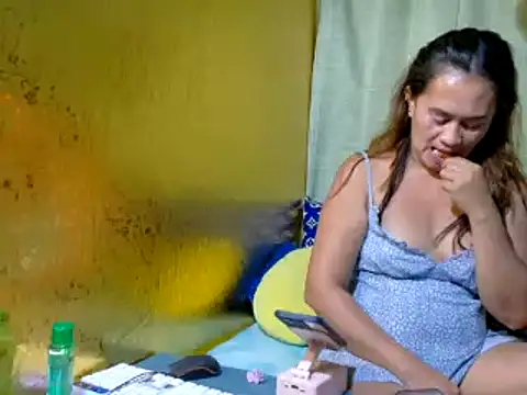 xxloveheart online show from April 2026 12:06:02 PM