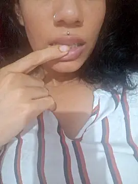 RavenShyfit online show from November 2025 04:18:01 AM