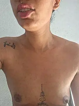 RavenShyfit online show from November 2025 05:39:02 PM