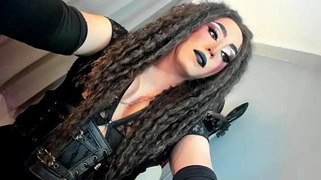 Snapshot of MagnaCumLoader17 chatting on November 2025 10:54:01 PM MagnaCumLoader17 online show from November 2025 10:54:01 PM