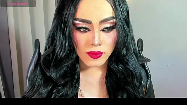 Snapshot of MagnaCumLoader17 chatting on October 2025 12:06:01 AM MagnaCumLoader17 online show from October 2025 12:06:01 AM