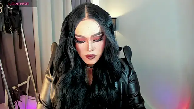 Snapshot of MagnaCumLoader17 chatting on September 2025 10:19:02 PM MagnaCumLoader17 online show from September 2025 10:19:02 PM