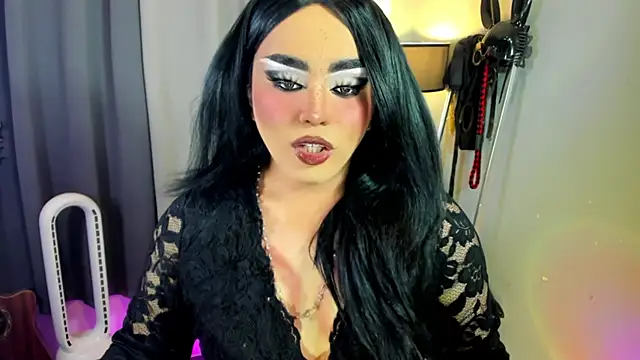 Snapshot of MagnaCumLoader17 chatting on November 2025 03:07:01 AM MagnaCumLoader17 online show from November 2025 03:07:01 AM