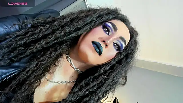 Snapshot of MagnaCumLoader17 chatting on November 2025 09:07:02 PM MagnaCumLoader17 online show from November 2025 09:07:02 PM