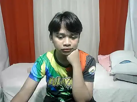 Snapshot of pinaymorena_zeinab chatting on June 2026 06:33:02 AM pinaymorena zeinab online show from June 2026 06:33:02 AM