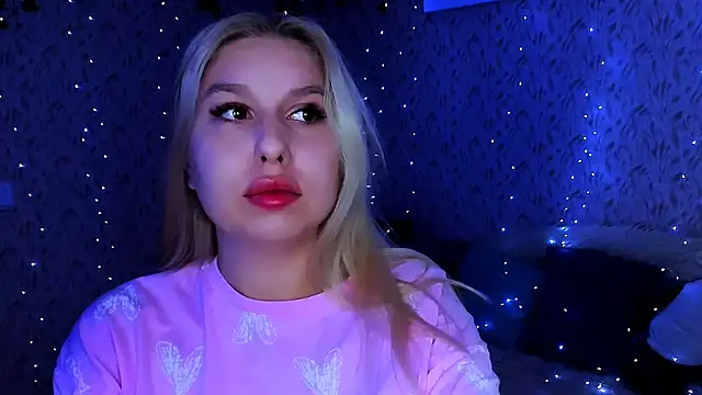ChloeRicc online show from September 2025 07:53:01 PM