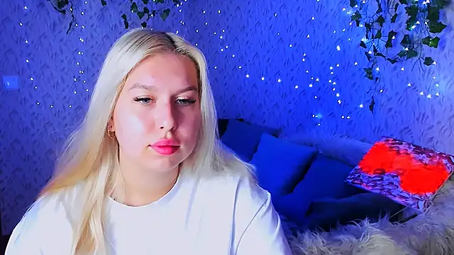 ChloeRicc online show from October 2025 12:38:02 PM