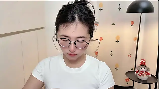 Rosalind xixi online show from April 2026 01:03:01 PM