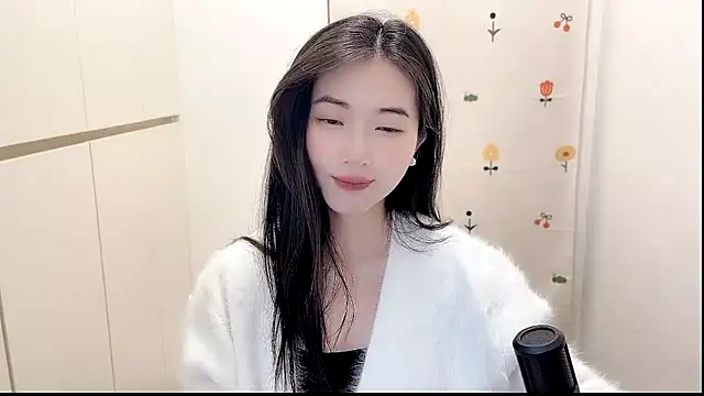 Rosalind xixi online show from October 2025 03:01:01 PM