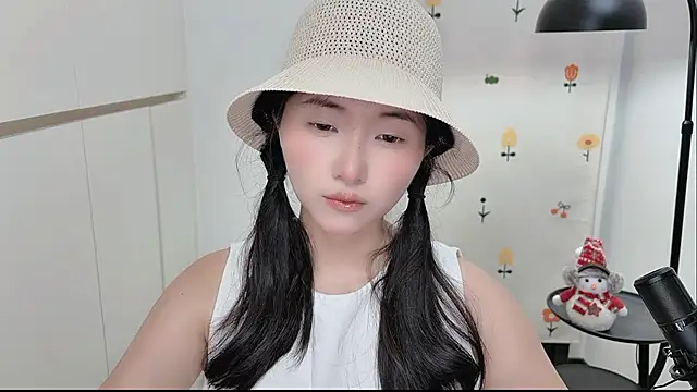 Rosalind xixi online show from May 2026 02:01:01 PM