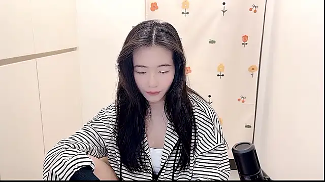 Rosalind xixi online show from October 2025 03:29:02 AM