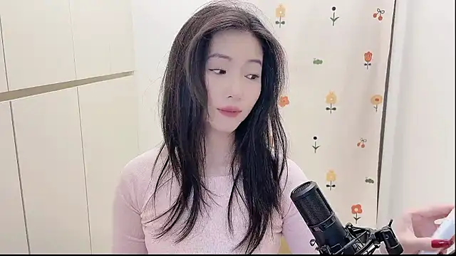 Rosalind xixi online show from September 2025 10:43:02 AM