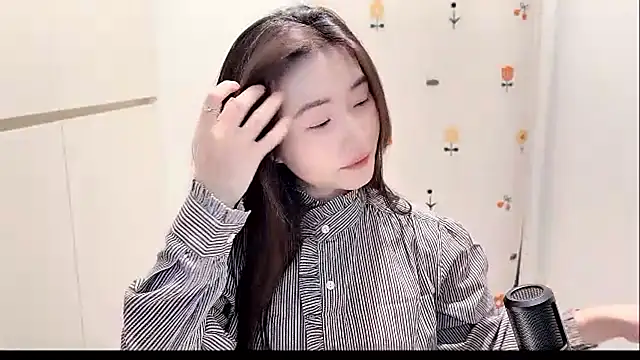 Rosalind xixi online show from November 2025 08:39:02 AM