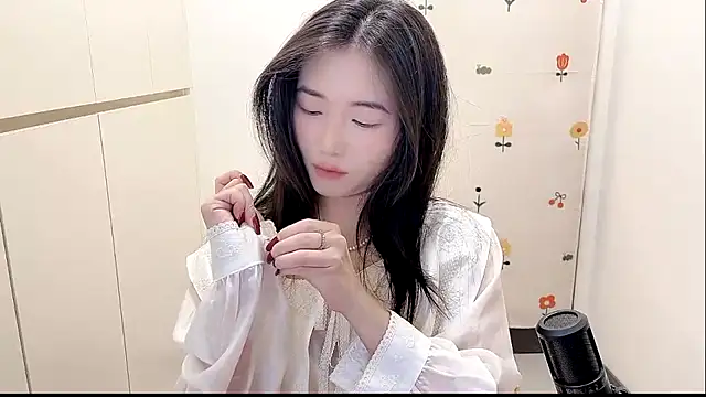 Rosalind xixi online show from October 2025 08:49:02 AM