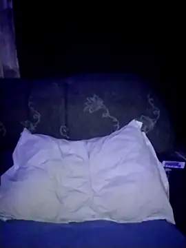 Snapshot of LunaMell chatting on October 2025 07:33:01 PM LunaMell online show from October 2025 07:33:01 PM