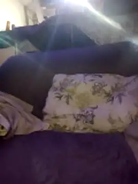 Snapshot of LunaMell chatting on November 2025 12:03:02 AM LunaMell online show from November 2025 12:03:02 AM