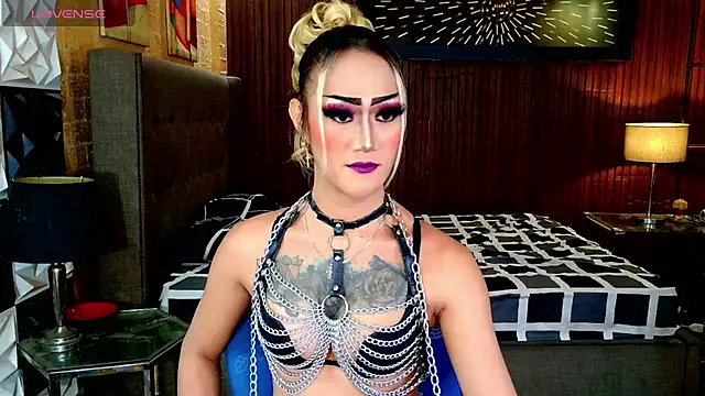 HorseCockDivine online show from July 2026 05:12:01 PM