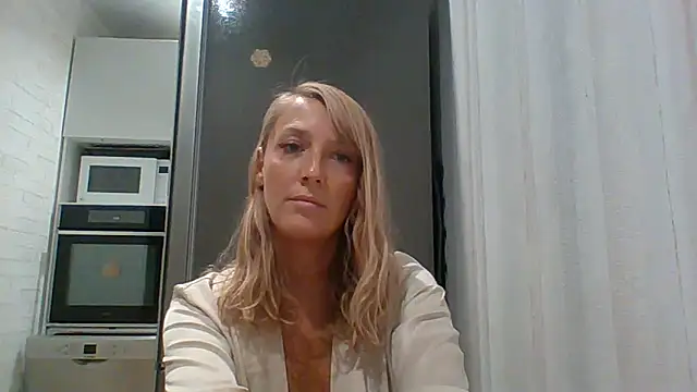 Vexxaa online show from September 2025 06:18:02 PM